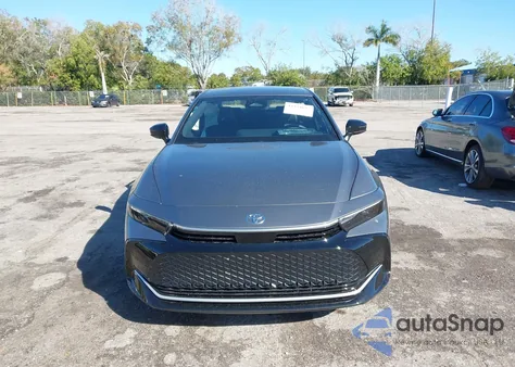 2026 Toyota Crown Xle z USA, uszkodzony, nr VIN JTDAAAAF7T3044591